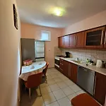 Apartment Easy Apartmanhaz