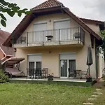 Easy Apartmanhaz