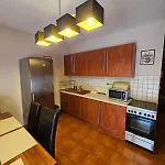 Apartment Easy Apartmanhaz *