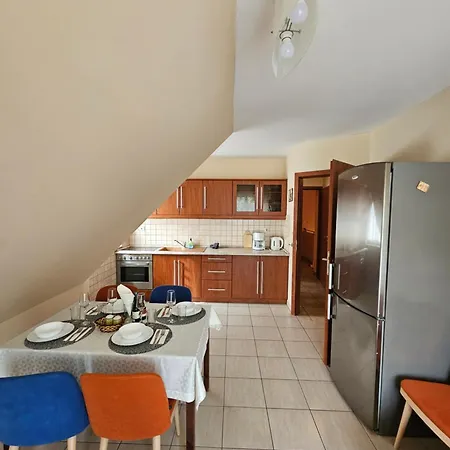 Apartment Easy Apartmanhaz