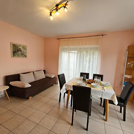 Easy Apartmanhaz