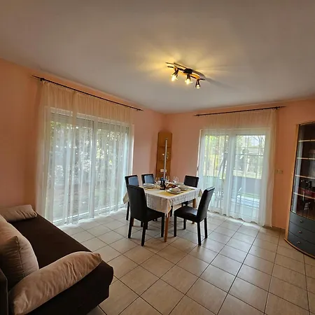 Easy Apartmanhaz