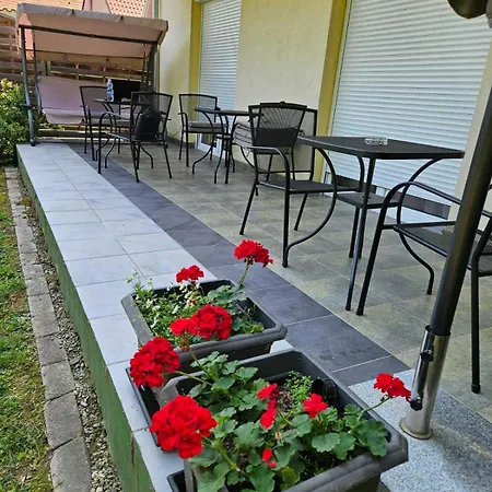 Easy Apartmanhaz Keszthely
