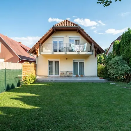 Easy Apartmanhaz