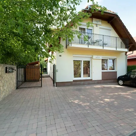Easy Apartmanhaz